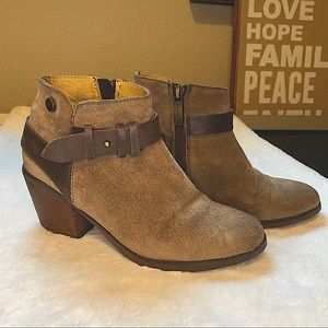 Bussola Reikiavik Side Zip Suede Ankle Boots/Booties, Size 7.5